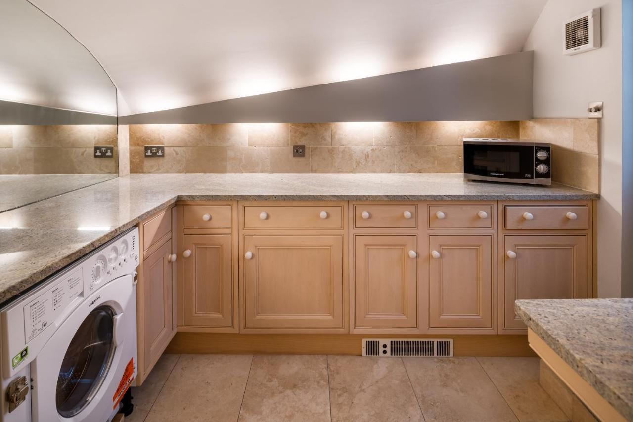 Cozy Flat With Patio In The Heart Of Pimlico Apartment London Bagian luar foto